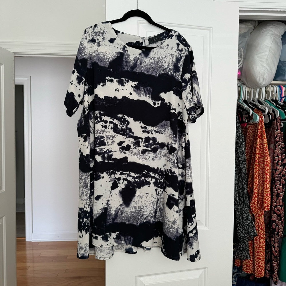 Black and white mini dress